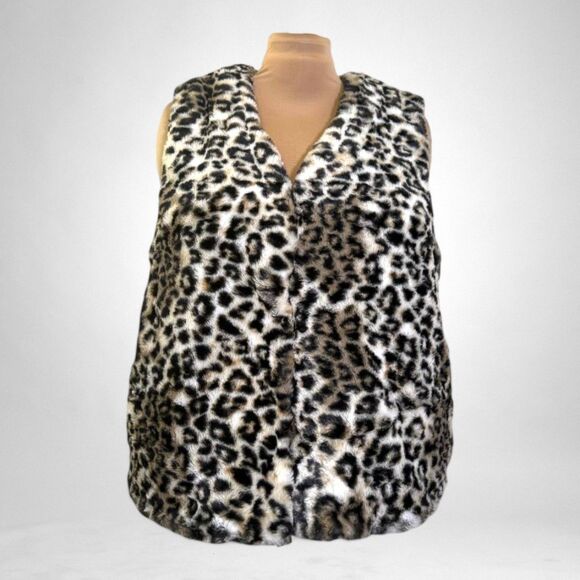 CARMEN MARC Valvo Plus Size Faux Fur Vest, NWT! Size 2X - Picture 1 of 8